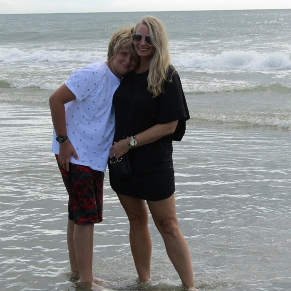 Meet your Posher, Molly - Picture 3 of 4